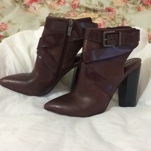 Beautiful burgundy booties .